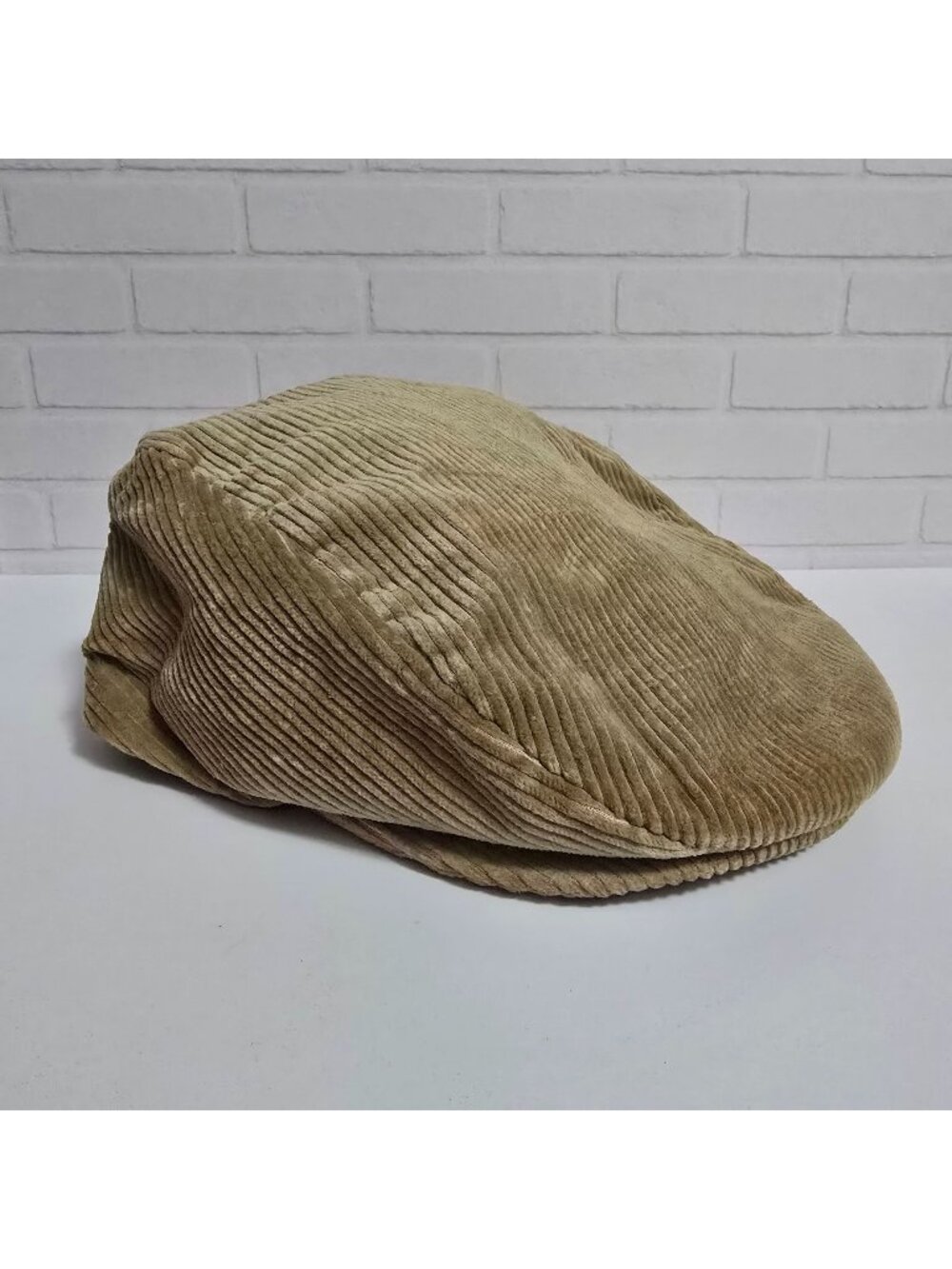 VTG United Hatters Caps & Millinery Works Union Tan Corduroy Newsboy Hat Large